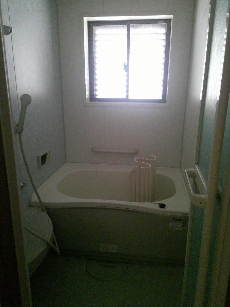台5丁目貸家の風呂写真