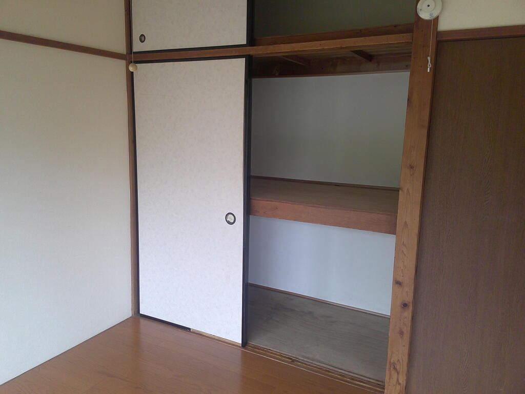 台5丁目貸家の内装写真