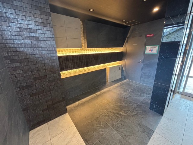 地下鉄谷町線 田辺駅 徒歩3分 13階建 築2年の外観写真