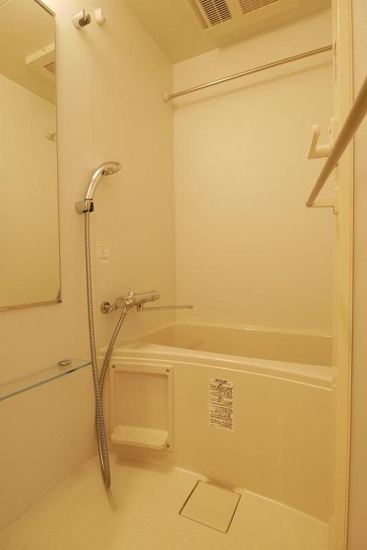 ＪＲ山手線 大崎駅 徒歩9分 5階建 築7年の風呂写真