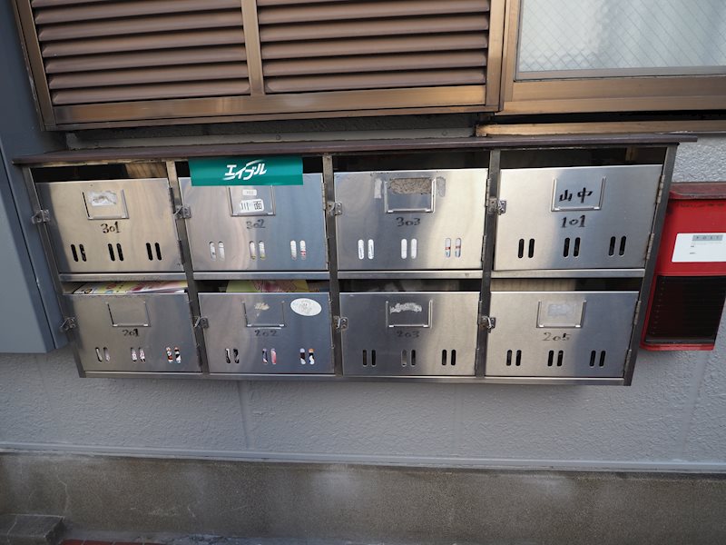 東京メトロ丸ノ内線 中野新橋駅 徒歩3分 3階建 築39年の外観写真