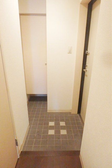 プレール・ドゥーク笹塚の玄関写真