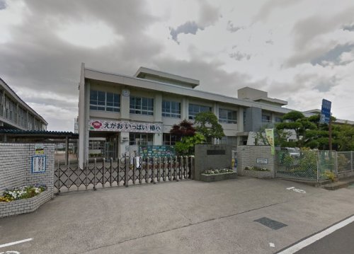 小学校　松山市立椿小学校（小学校）まで451m