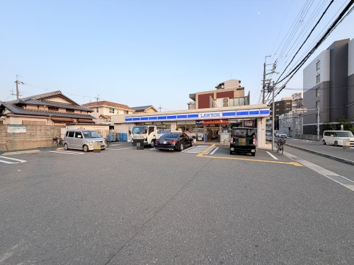 コンビニ　ローソン池田石橋三丁目店（コンビニ）まで101m