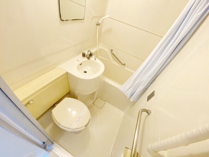 阪急宝塚線 庄内駅 徒歩8分 8階建 築40年のトイレ写真