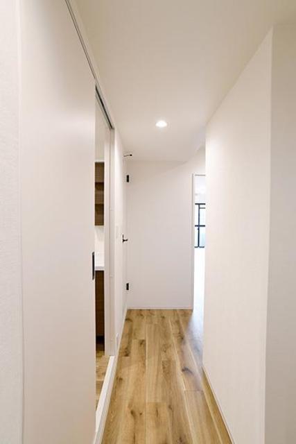 玄関　※写真は同タイプ住戸です。
