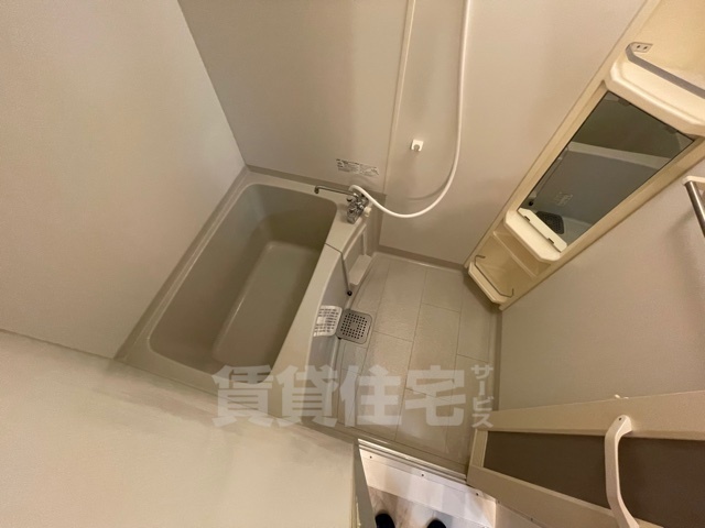 京王線 千歳烏山駅 バス乗車時間：15分 最寄りバス停で下車 徒歩2分 2階建 築23年の風呂写真