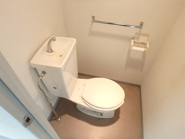 エーリフローレンスのトイレ写真