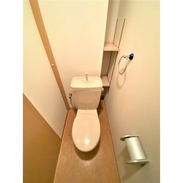 地下鉄名城線 金山駅 徒歩12分 8階建 築23年のトイレ写真