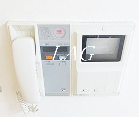 セキュリティ　モニターつきインターホンです。
