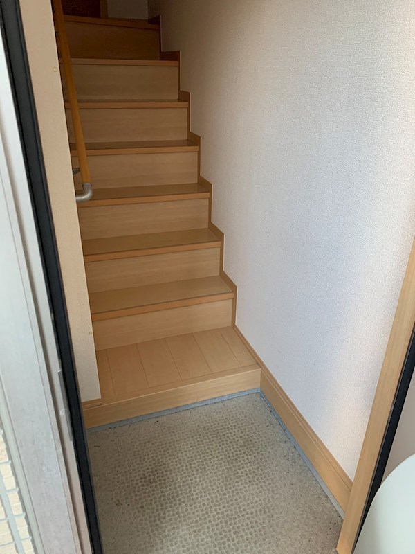 玄関　現況優先