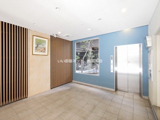地下鉄御堂筋線 中津駅 徒歩7分 11階建 築16年の外観写真