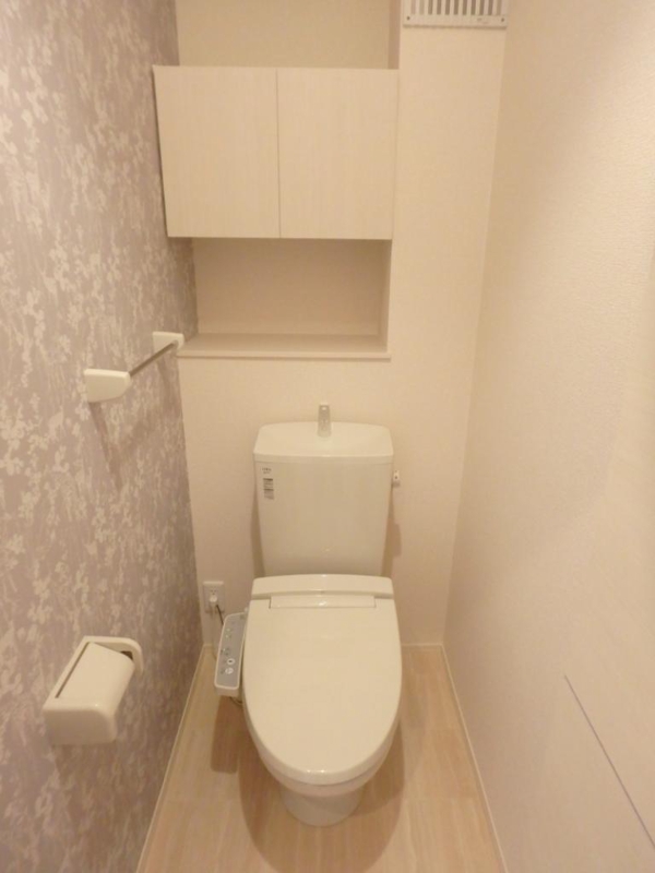 地下鉄千日前線 南巽駅 徒歩8分 2階建 築12年のトイレ写真