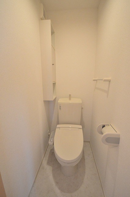 トイレ　写真は反転タイプです。