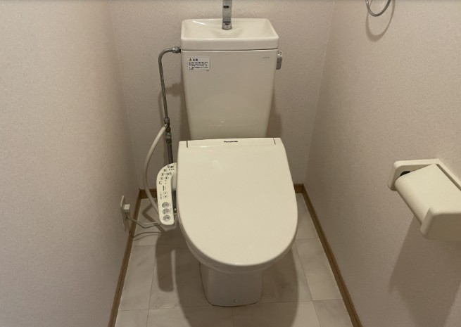 西鉄天神大牟田線 薬院駅 徒歩5分 10階建 築26年のトイレ写真