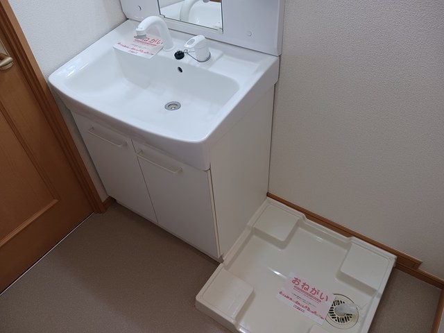 洗面設備　使いやすい洗面所です