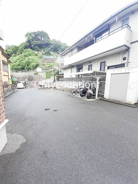 駐車場　☆敷地内に駐車場があります☆