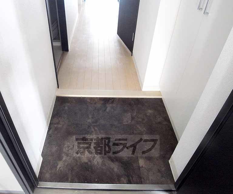 エスリード西小路御池の玄関写真