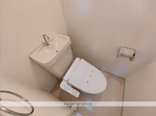 ＪＲ仙山線 東照宮駅 徒歩12分 5階建 築36年のトイレ写真