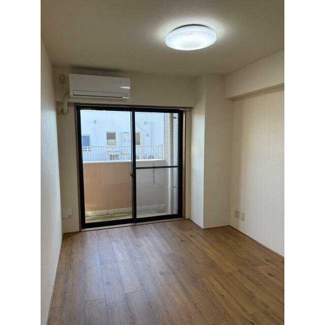 その他部屋・スペース　フロアタイル新規　エアコン新規　照明器具新規