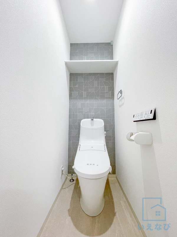 地下鉄谷町線 長原駅 徒歩9分 3階建 築4年のトイレ写真