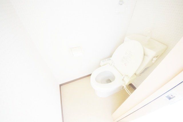 トイレ　★お問い合わせはタウンハウジング祖師ヶ谷大蔵店まで★