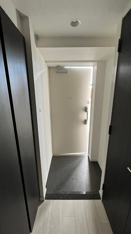 玄関　反転間取参照