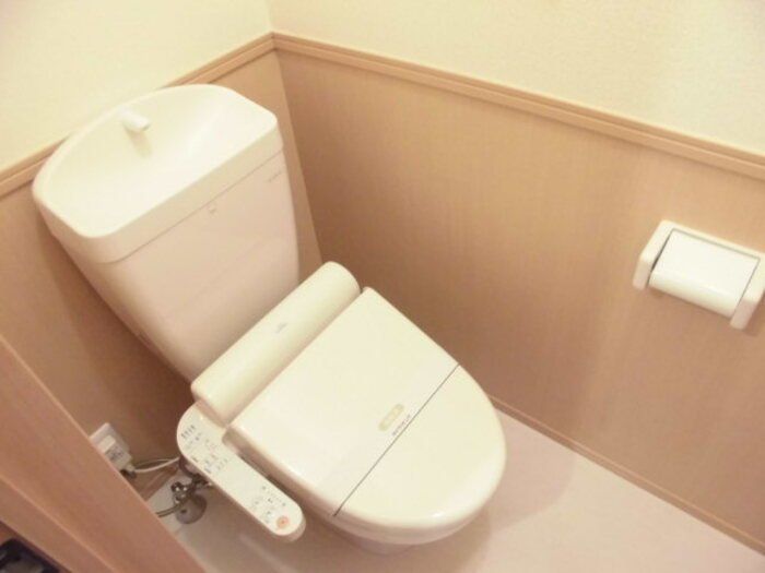 グロリアスのトイレ写真