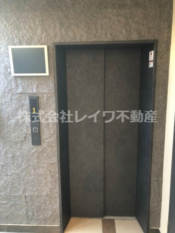 ロビー　建物の内部です