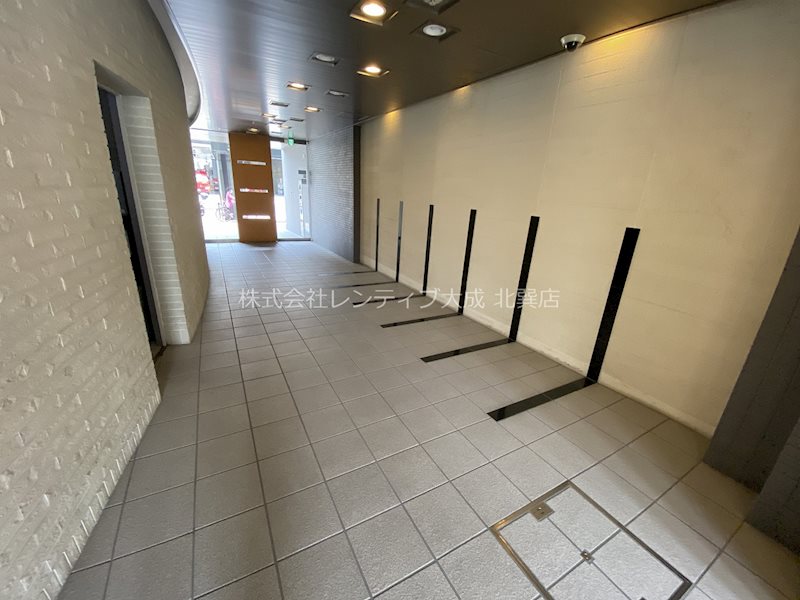 地下鉄中央線 緑橋駅 徒歩14分 10階建 築21年の外観写真