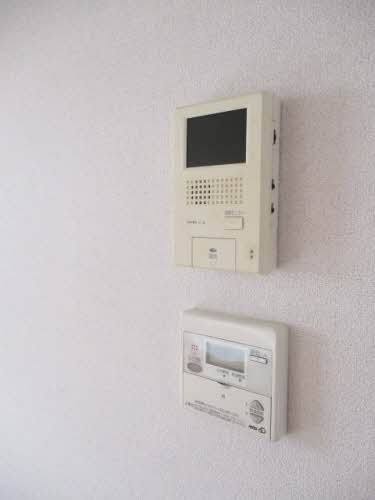 セキュリティ　安心のモニター付きのインターホン♪