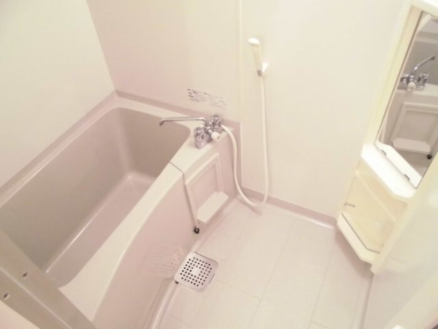リヴェールSETAの風呂写真