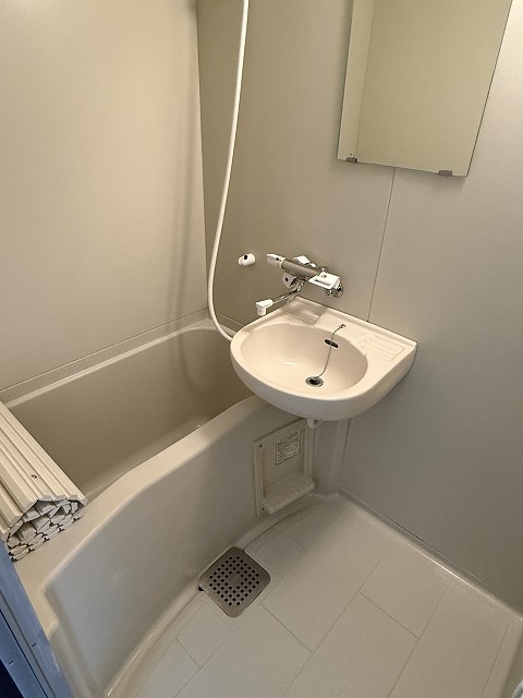 バス・シャワールーム　バス・トイレ別