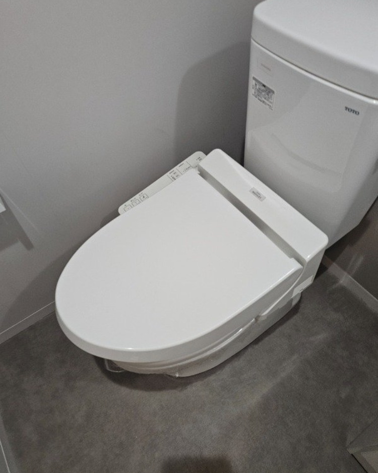 つくばエクスプレス 青井駅 徒歩10分 3階建 築9年のトイレ写真