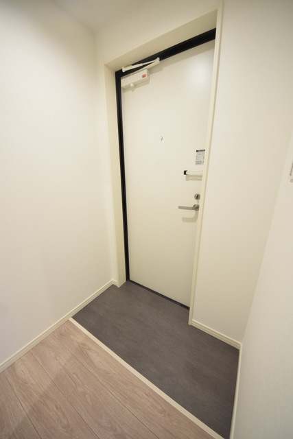 玄関　～同施工会社同商品参考写真～