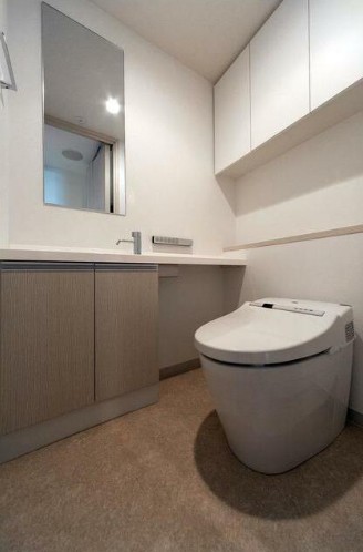 トイレ　同タイプのお写真です（色合い等が異なる場合がございます）
