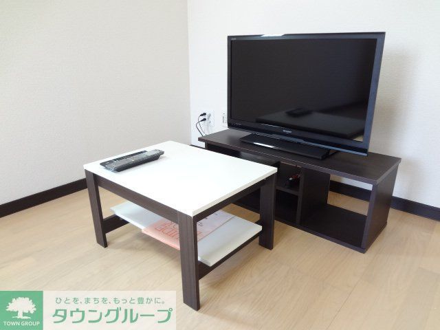 その他　32型液晶テレビ