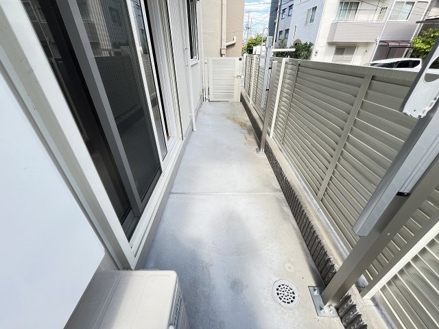 バルコニー　バルコニーがあります