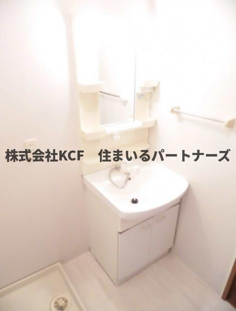 洗面設備　脱衣スペースもあります