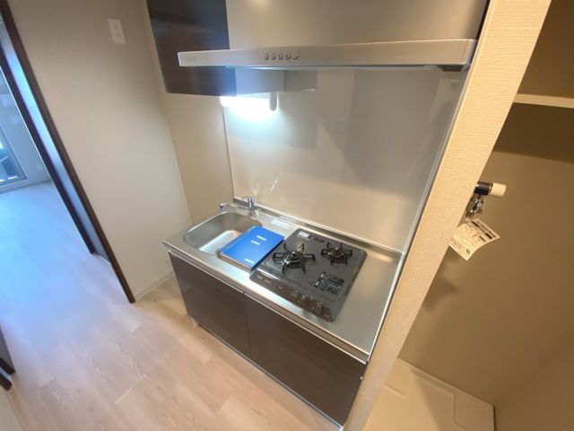 キッチン　※部屋毎でカラーに違いがある場合がございます。