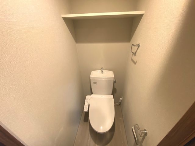 トイレ　※部屋毎でカラーに違いがある場合がございます。