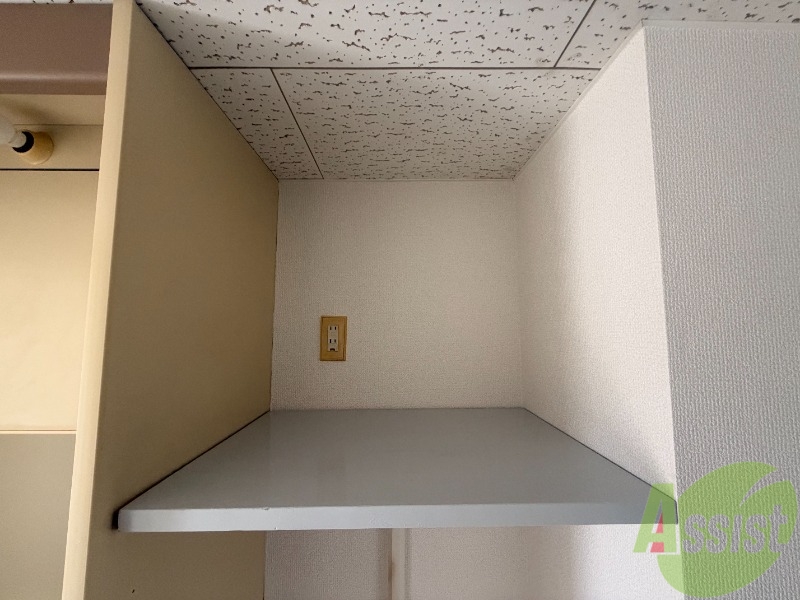 収納　キッチンの隣には収納があります。何を置いておきますか