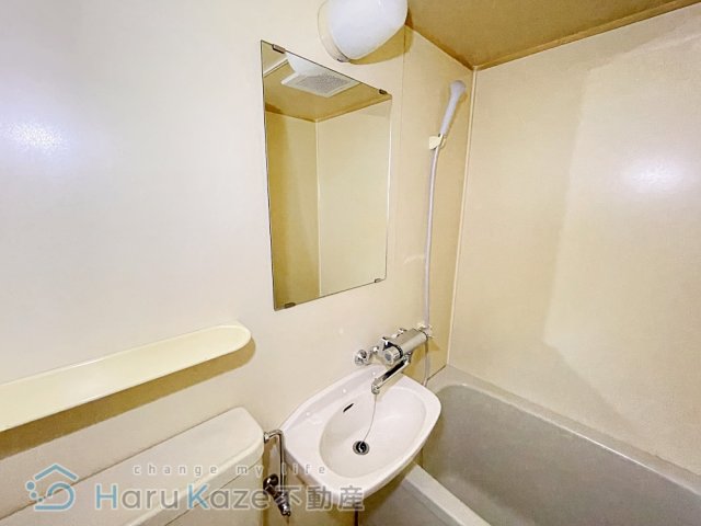 名鉄常滑線 豊田本町駅 徒歩7分 4階建 築35年の内装写真