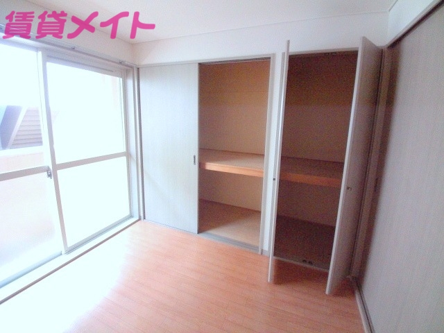 収納　反転タイプ参考写真