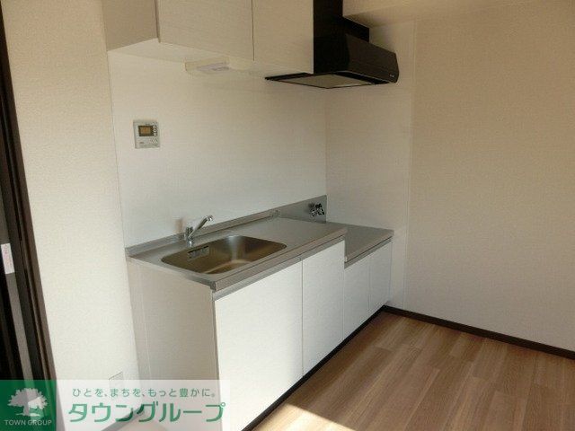 キッチン　※別部屋参考写真となります