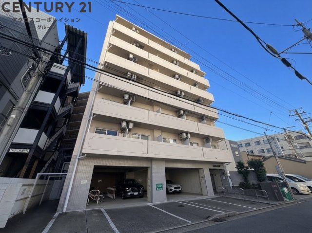 建物外観　オートロック付きで安心！宅配BOX付きで便利です！