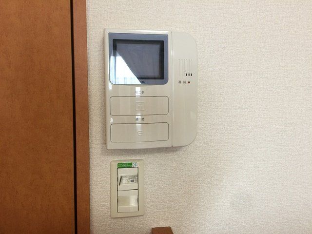 その他　モニター付きインターホンの設備があります。