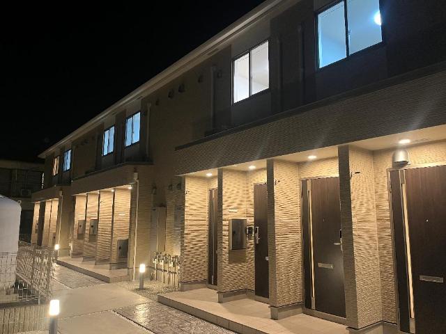 建物外観　外観写真（夜）