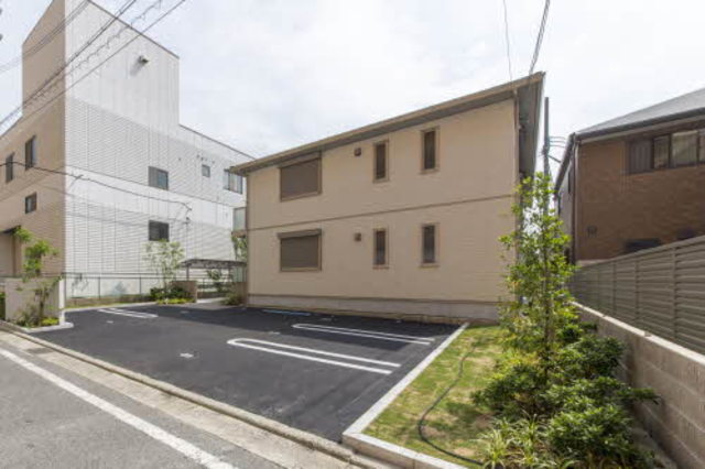シャーメゾン日根野の外観写真