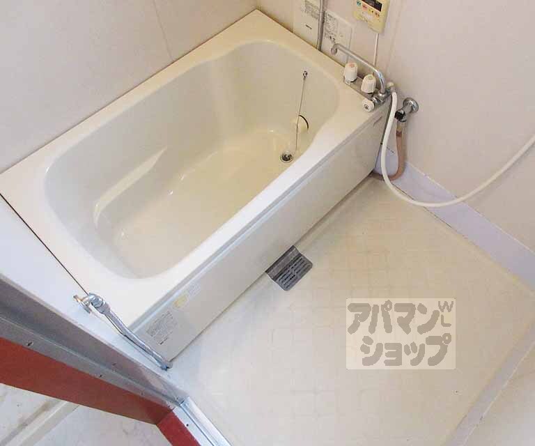 バス・シャワールーム　お掃除しやすい衛生的なお風呂！
